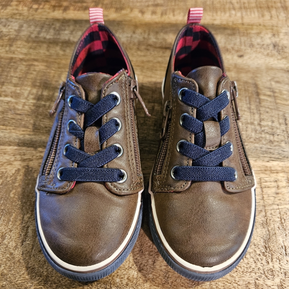 Boys Size 10 Cat and Jack Brown Casual Shoes EUC.